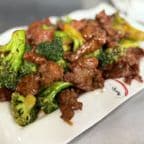 Best Beef w. American Broccoli 美芥兰牛肉 in Chicago, IL